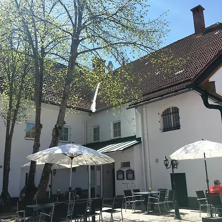 여관 Selfness Gasthof Zwei Linden